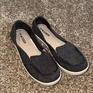 Casual Black Slip-On Women's Shoes